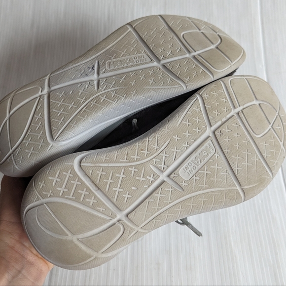 HOKA One One Hupana Flow Wool Women's Sneakers - Picture 8 of 12